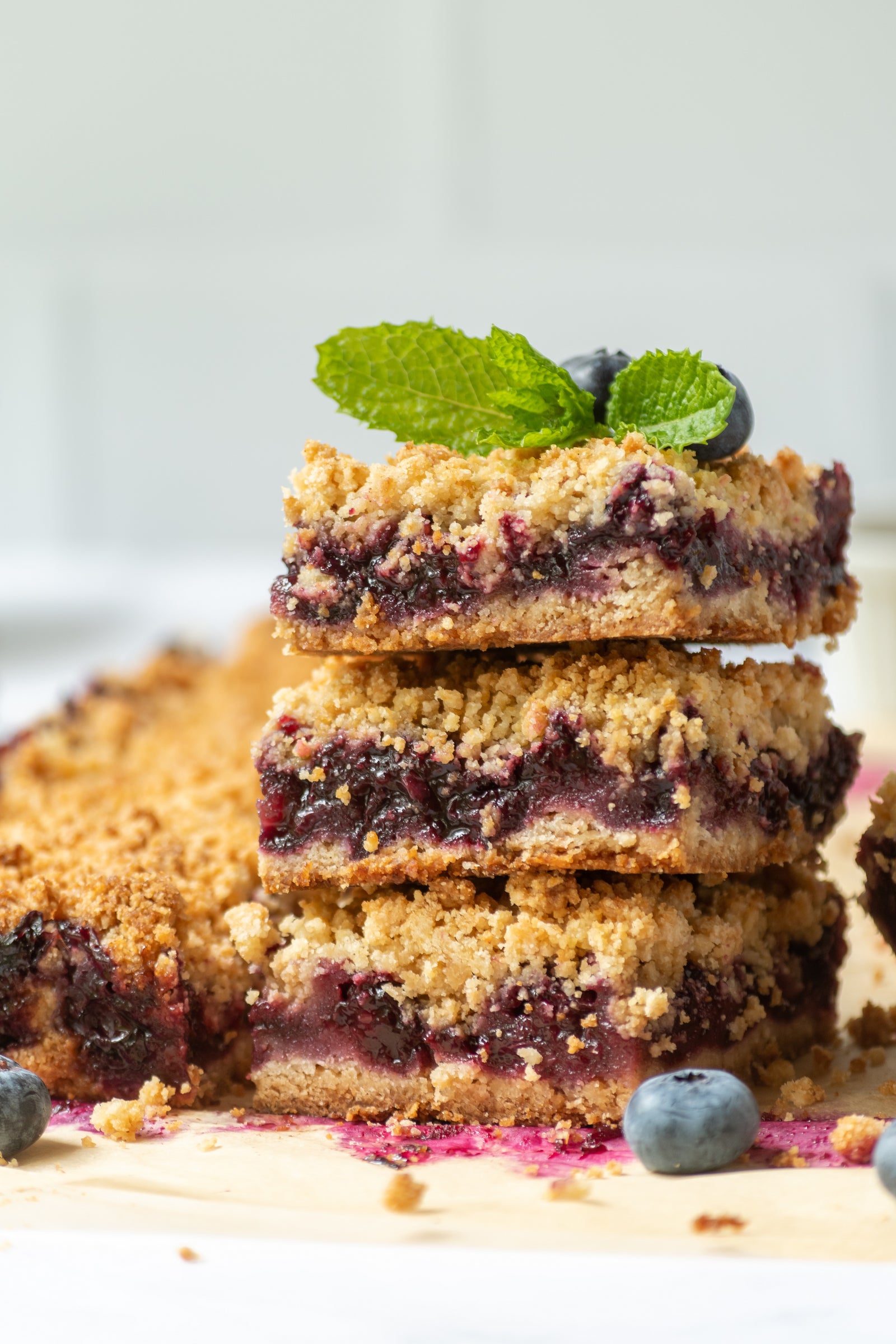 Paleo Blueberry Crumble Bars